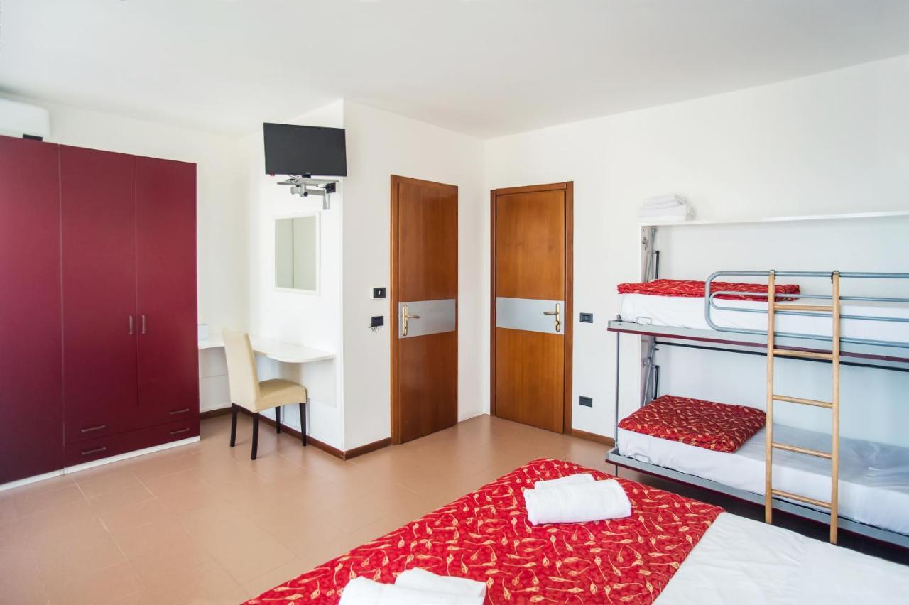 Hotel Il Castello Поццоленґо Екстер'єр фото