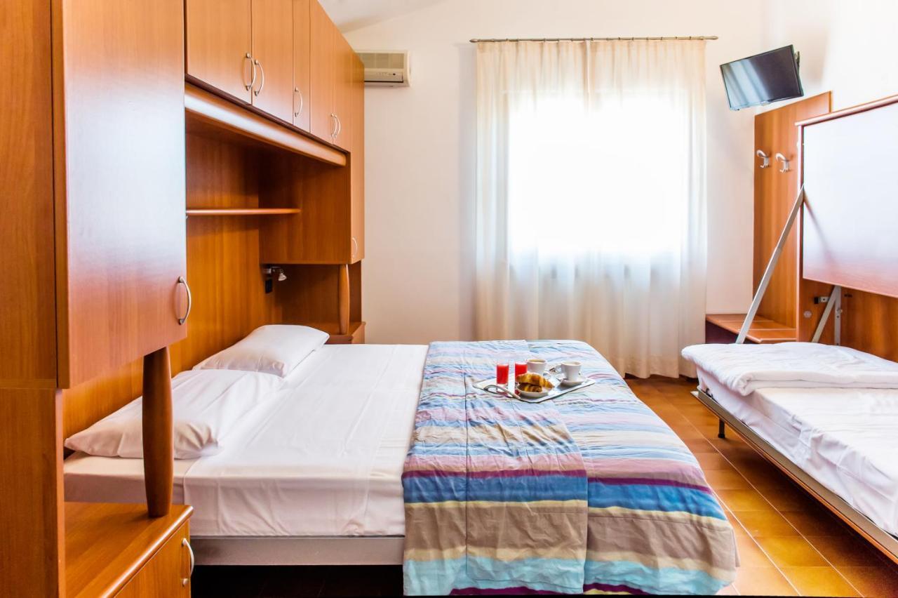 Hotel Il Castello Поццоленґо Екстер'єр фото